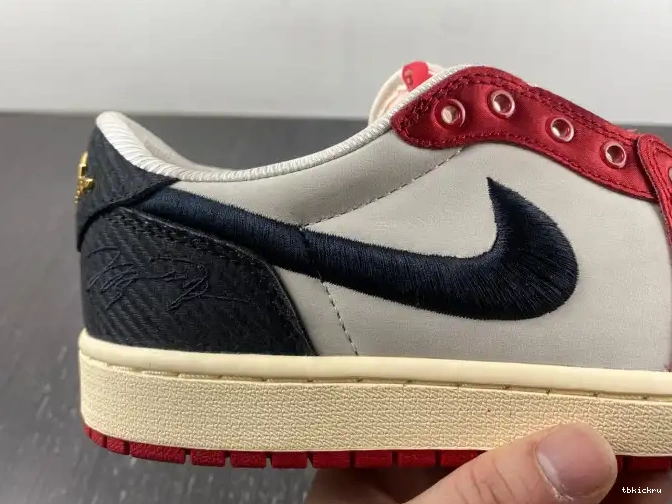 Rep TBkick OG Low 1 x Room Trophy Away Air Jordan FN0432-100 0622